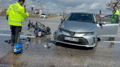 Afyonkarahisar'da otomobille çarpışan motosiklet sürücüsü yaralandı