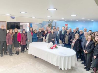 “Karanlığa karşı bir mum yakmaya yola çıktım”