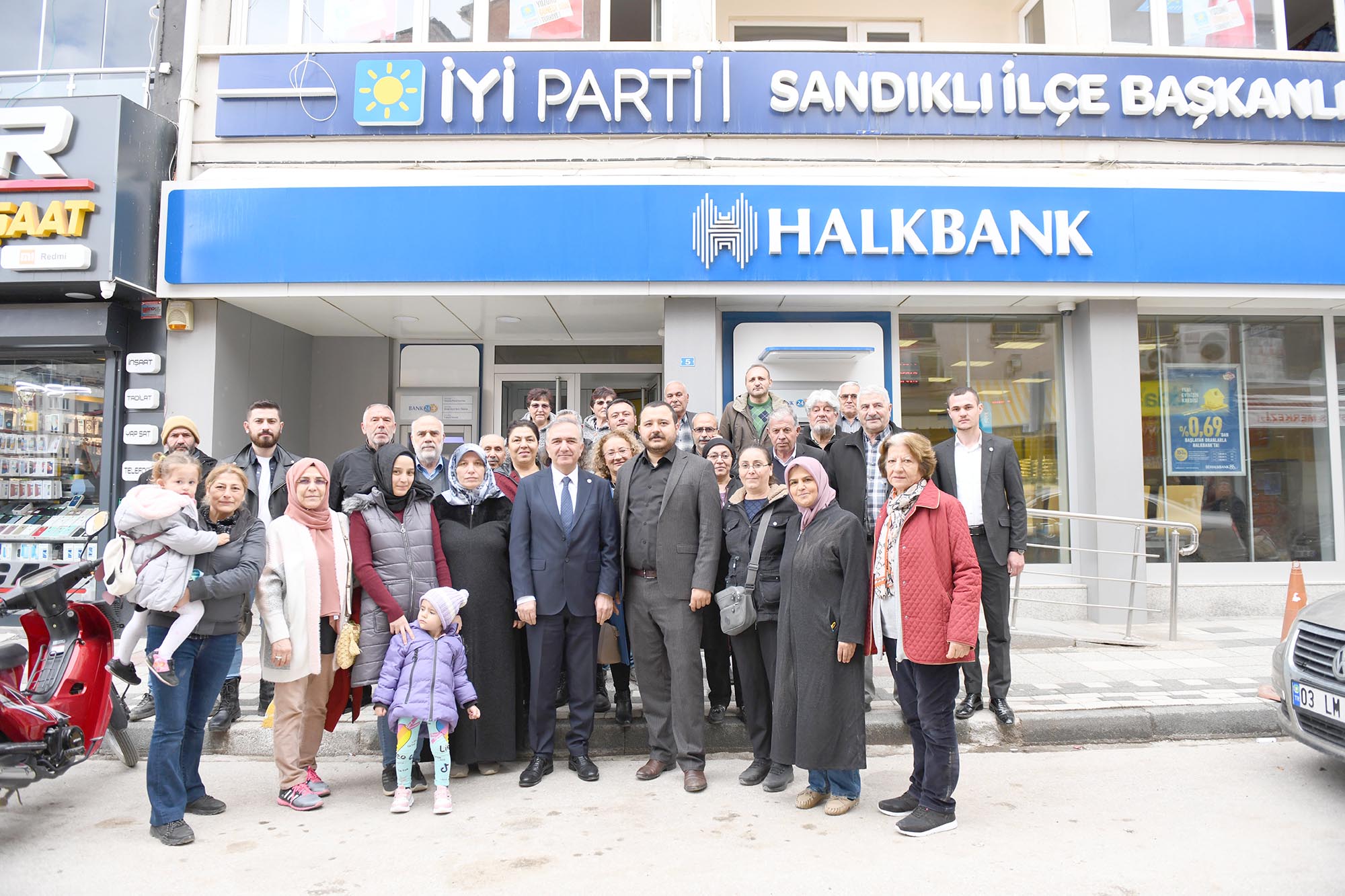 Seçim çalışmaları kapsamında Sandıklı’da