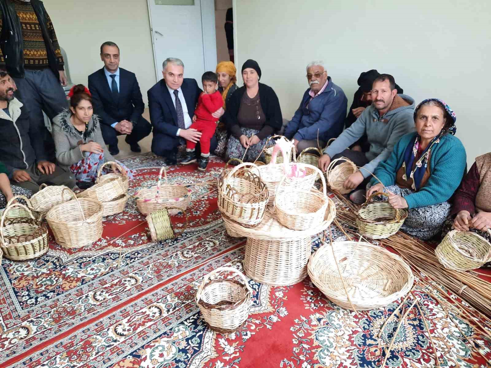 AFYONKARAHİSAR’IN DİNAR İLÇESİNDE KAYMAKAMLIK