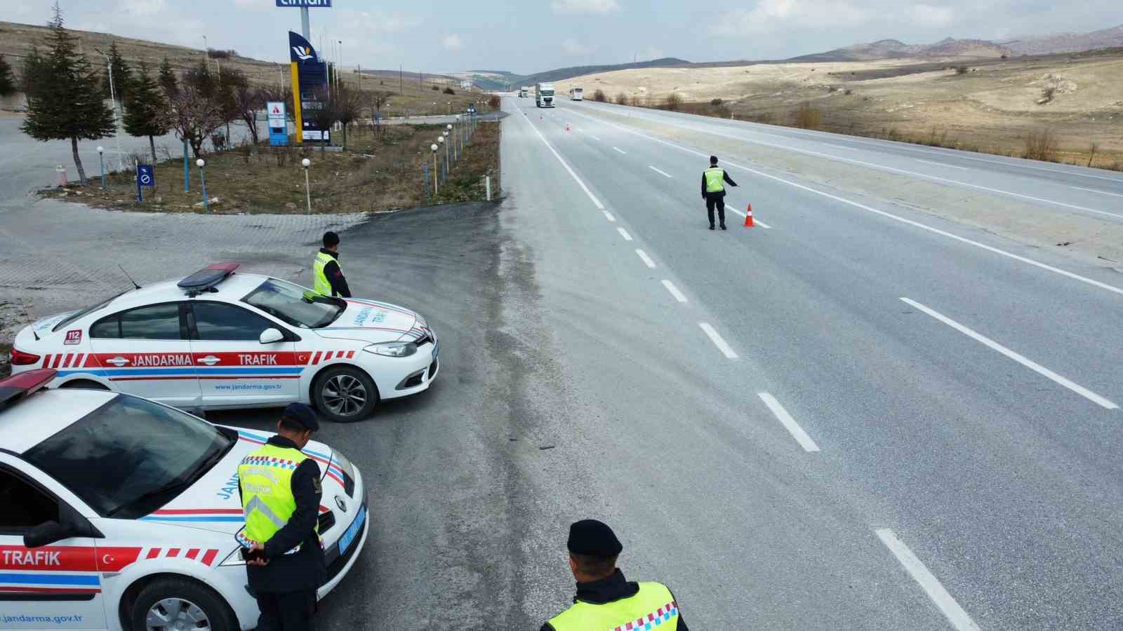 AFYONKARAHİSAR’IN BOLVADİN İLÇESİNDE JANDARMA