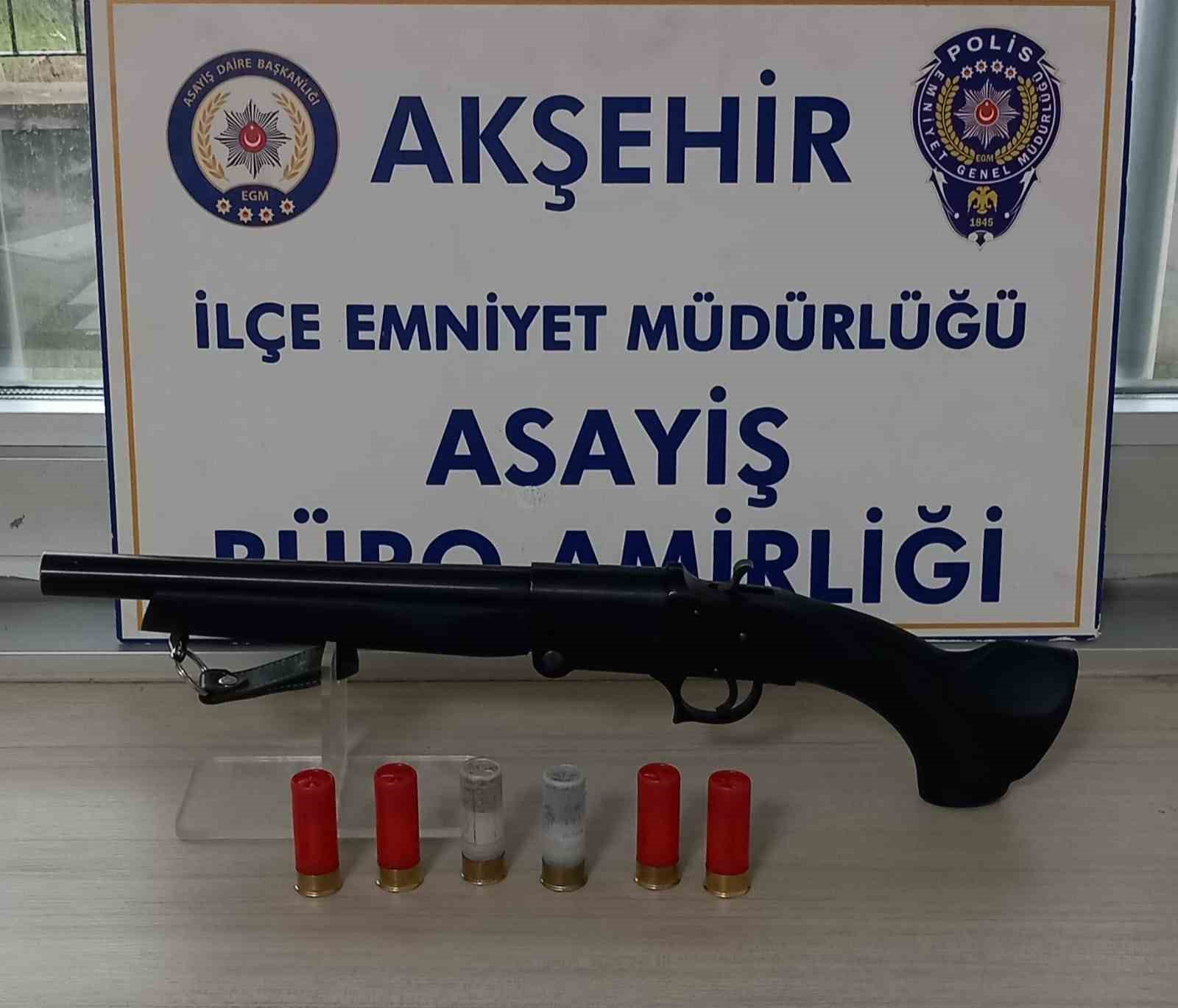 AFYONKARAHİSAR’DA OTOMOBİL ÇALAN ŞAHIS