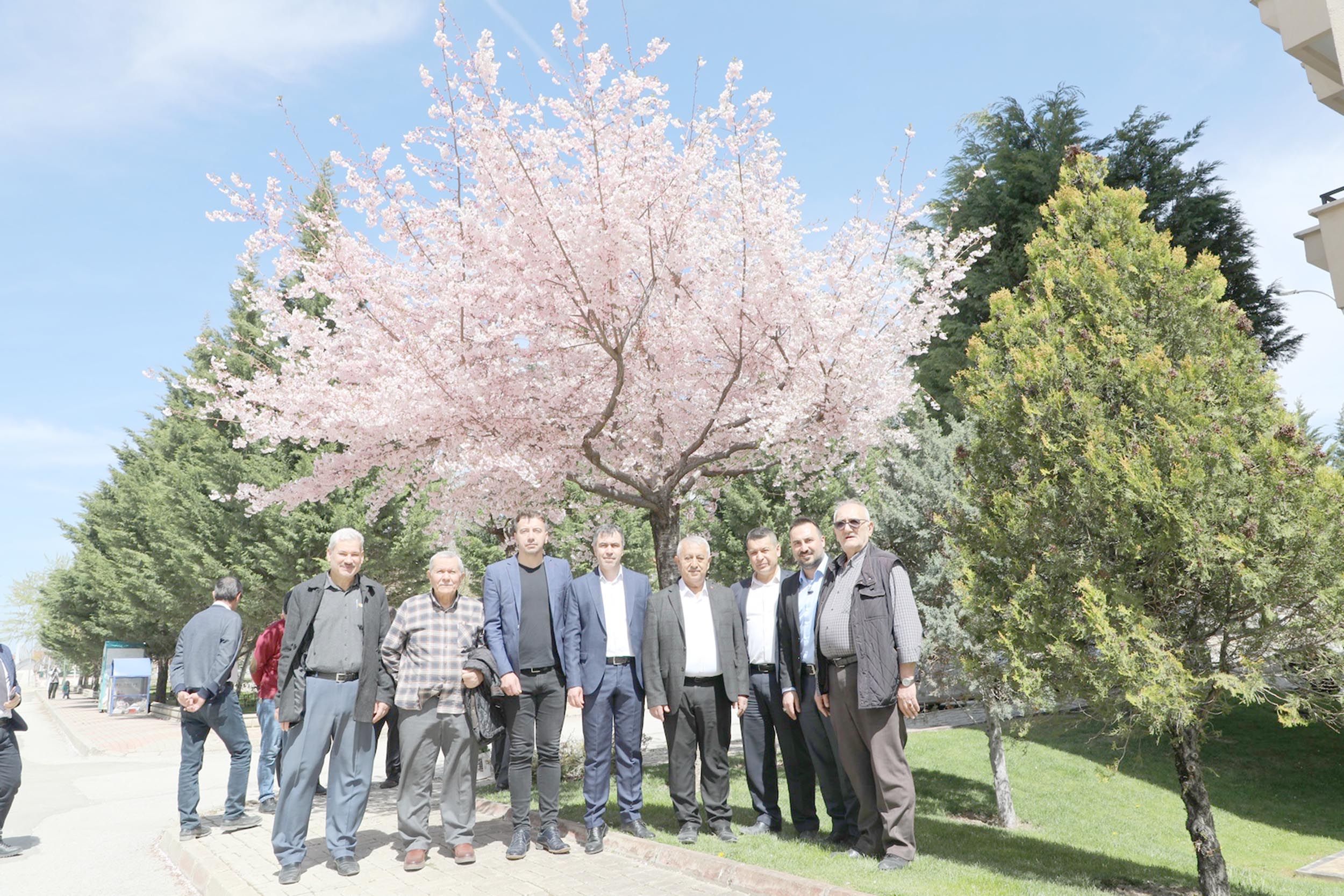 Selçuklu Mahallesi sakinleriyle bir