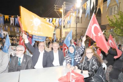 AK Parti’den Ataköy’de coşkulu miting