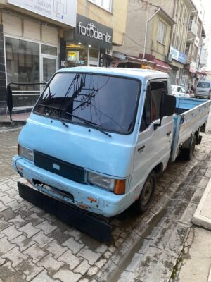 Trafikten men edilen araçla polise yakalandı