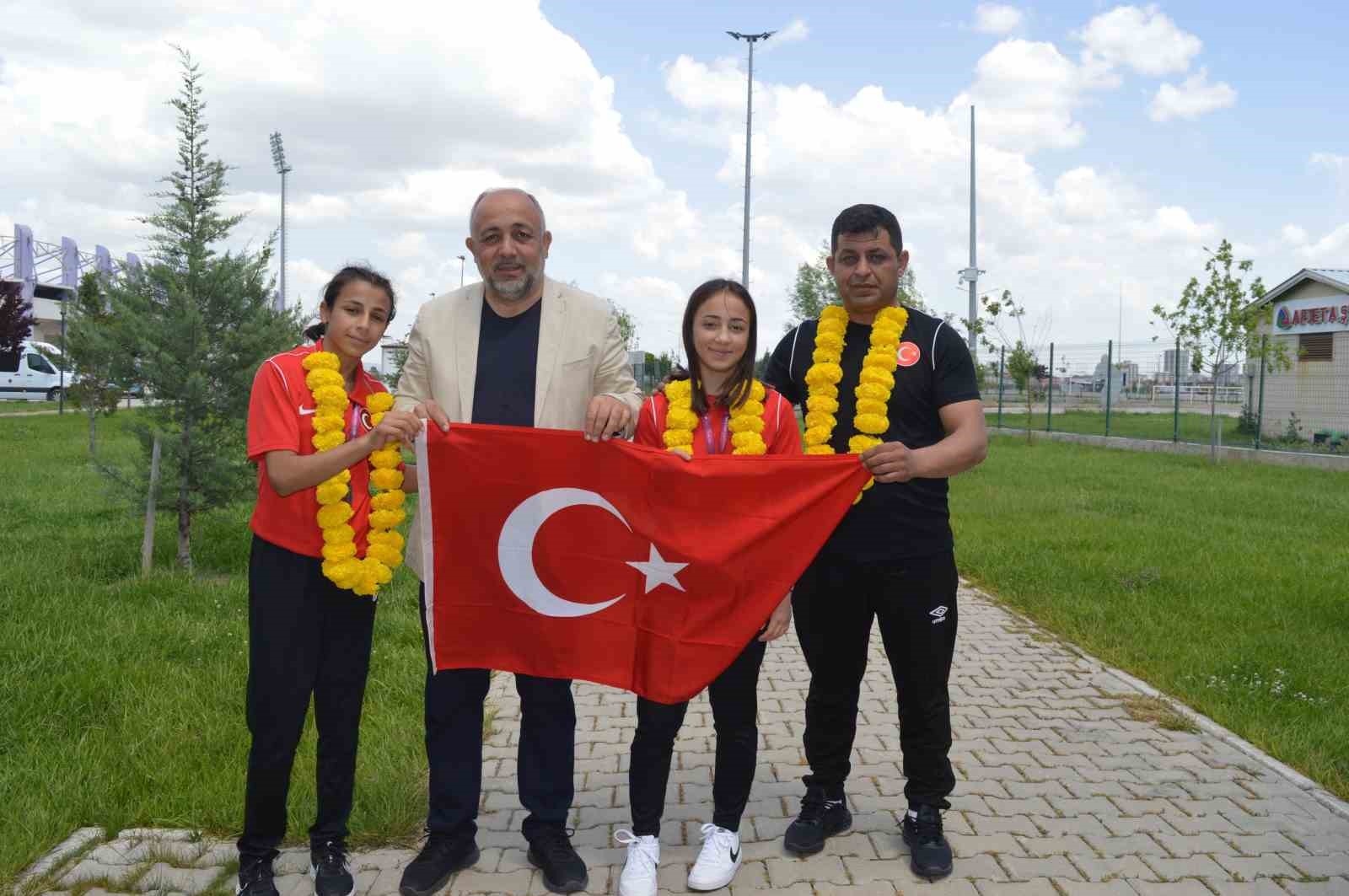 AFYONKARAHİSAR'I AVRUPA ŞAMPİYONASINDA TEMSİL