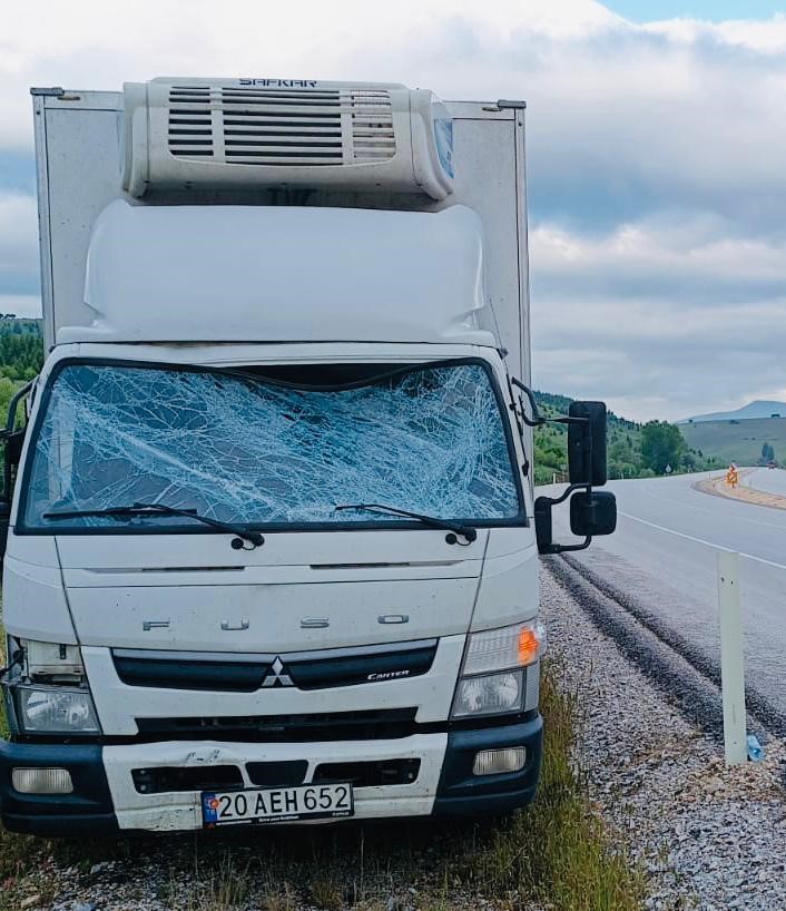 AFYONKARAHİSAR’DA KONTROLDEN ÇIKARAK TRAFİK