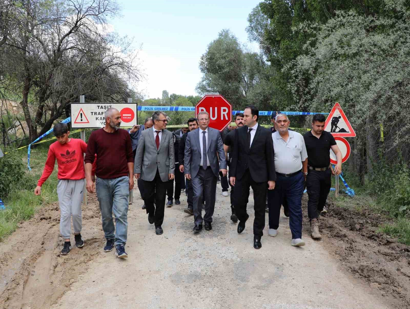 AFYONKARAHİSAR’IN BAYAT İLÇESİNE BAĞLI