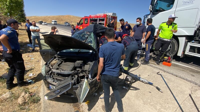 Cenaze dönüş yolunda kaza: 1 ölü, 3 yaralı!