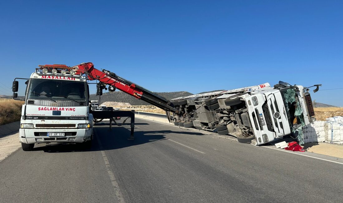 Afyonkarahisar’da boş çuval taşıyan