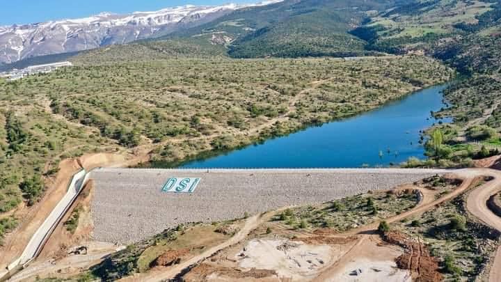 Eroğlu’nu duygulandıran hediye!