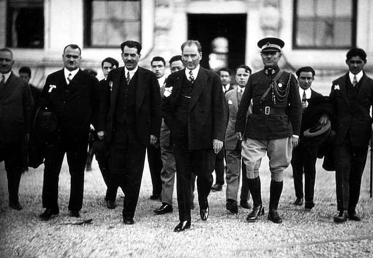 ATATÜRK’ÜN HAYATINDA “19” DETAYI