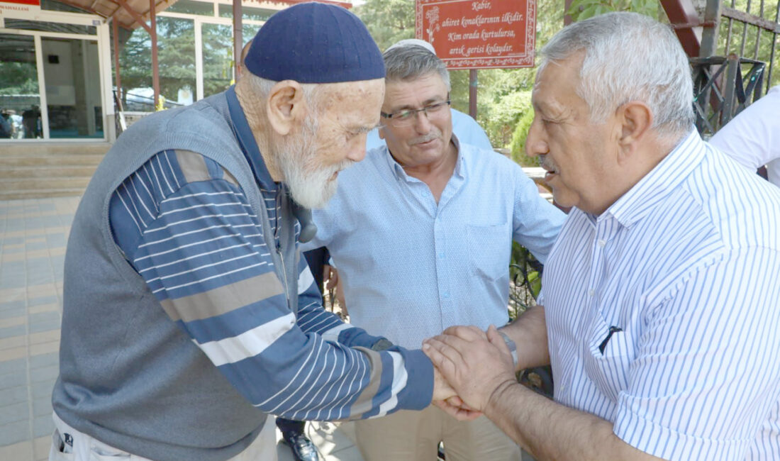 Sadıkbey’de vatandaşlarla bir araya