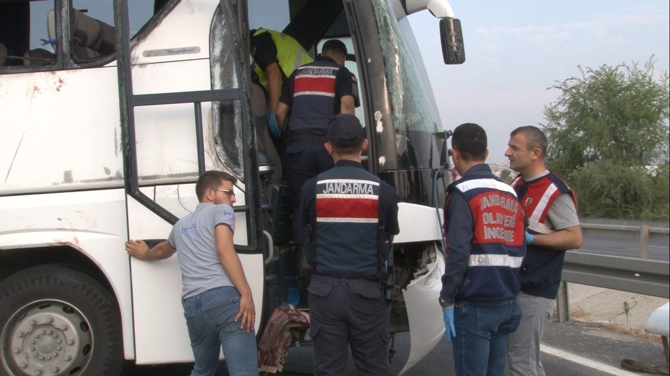 Faciaya neden olan tır sürücüsü, direksiyonun kitlendiğini iddia etti!