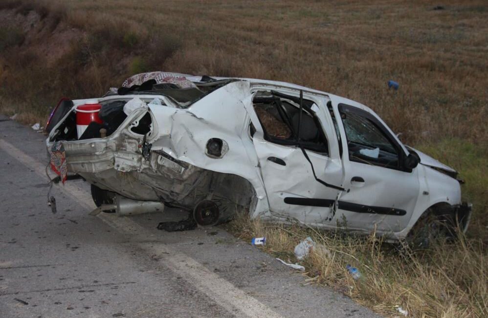 Afyonkarahisar’da taklalar atarak parçalanan