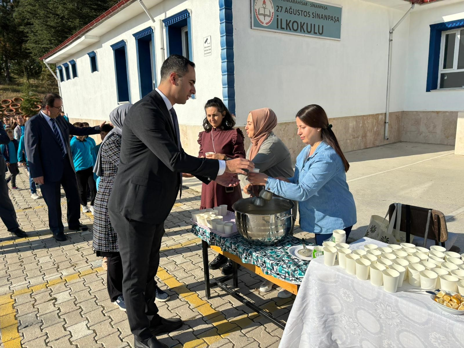 İlkokul öğrencilerine meslek tanıtım programı