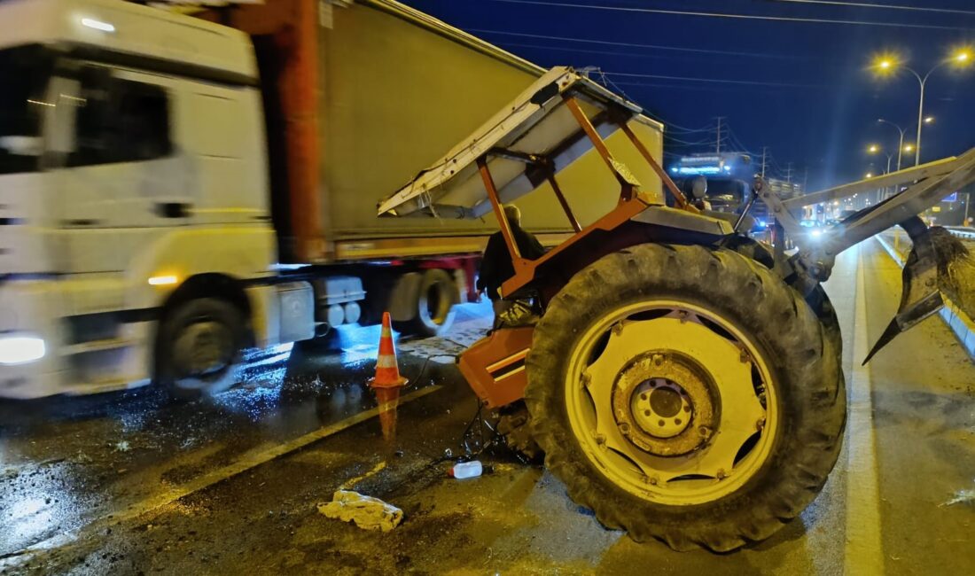 Afyonkarahisar’da traktör ve 2