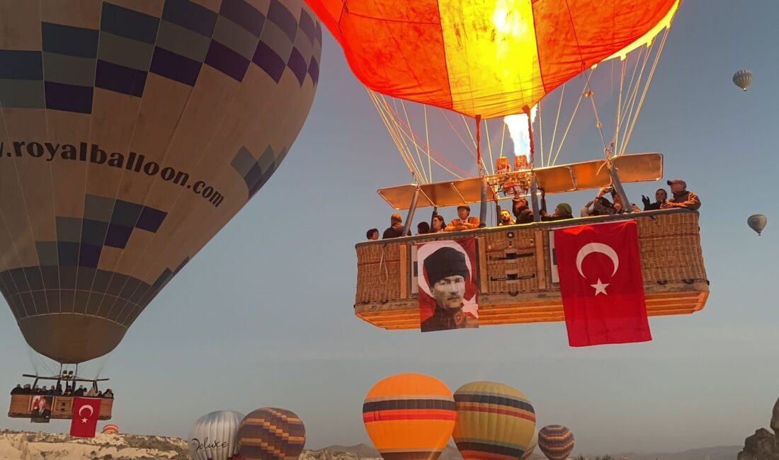 Kapadokya’da sıcak hava balonları