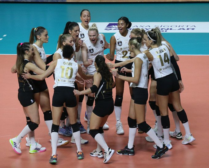  Vakıfbank, 5.kez kupayı müzesine götürdü!