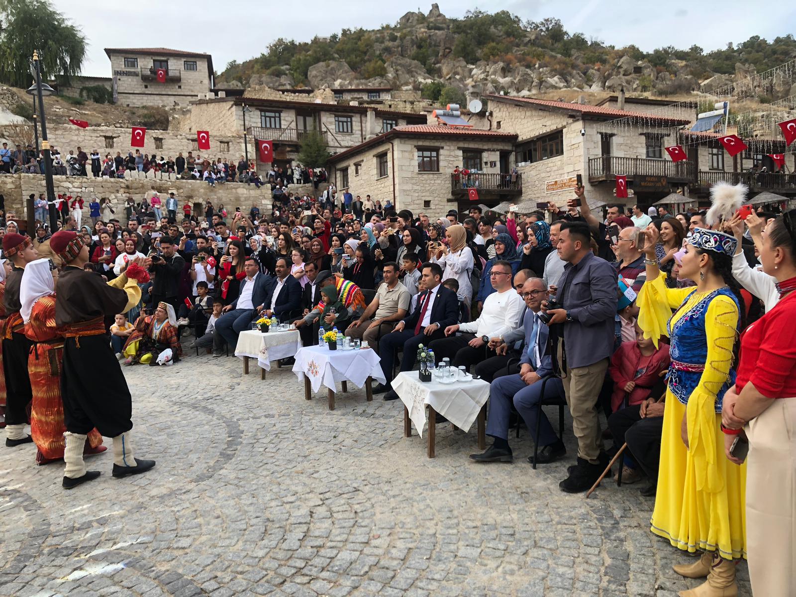 Ayazini’de Cumhuriyet kutlamaları