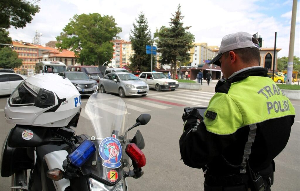 Afyonkarahisar Belediyesi tarafından yol