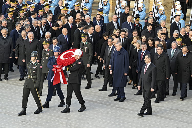 Anıtkabir’de devlet töreni