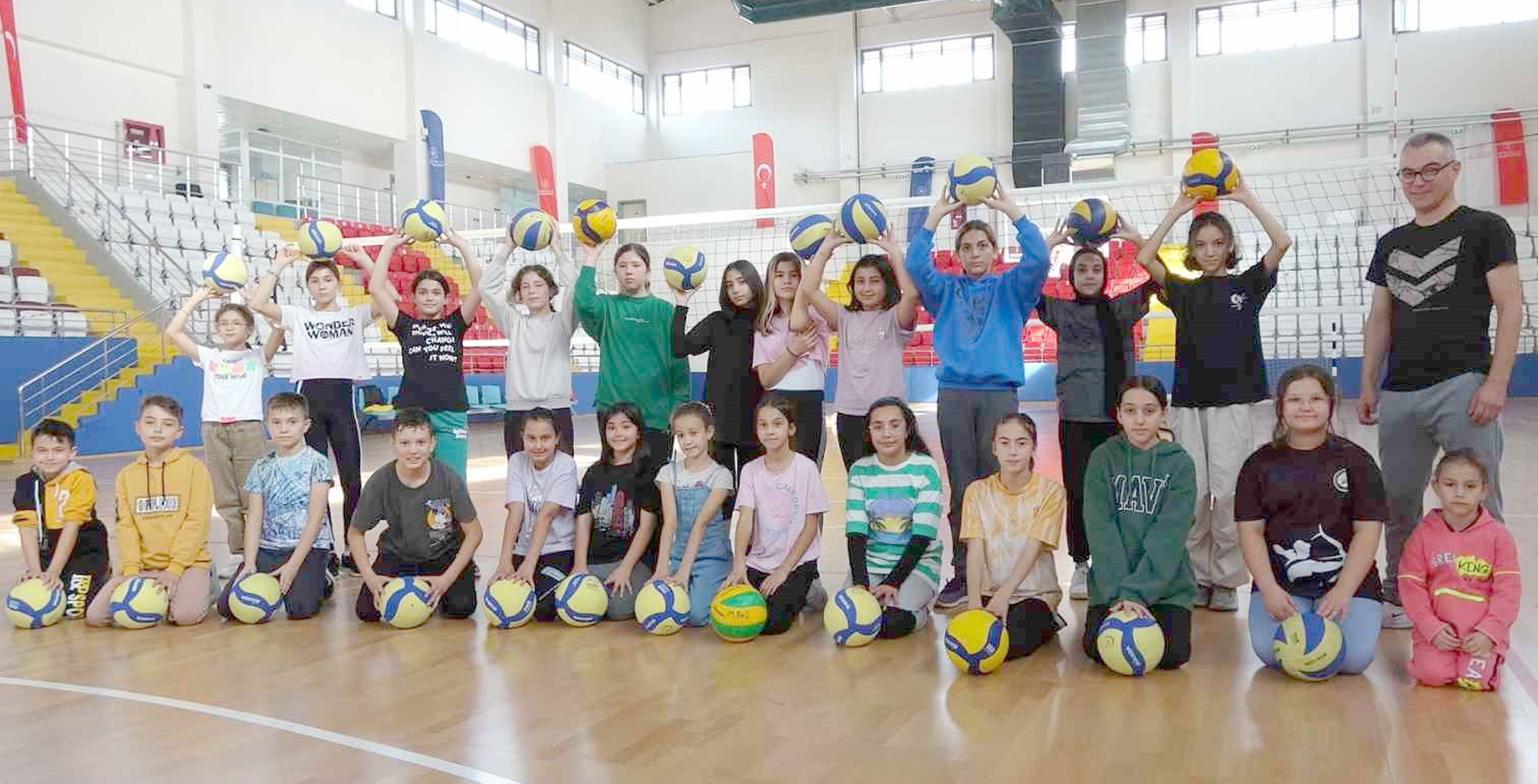 Gençlerin voleybola ilgisi artıyor