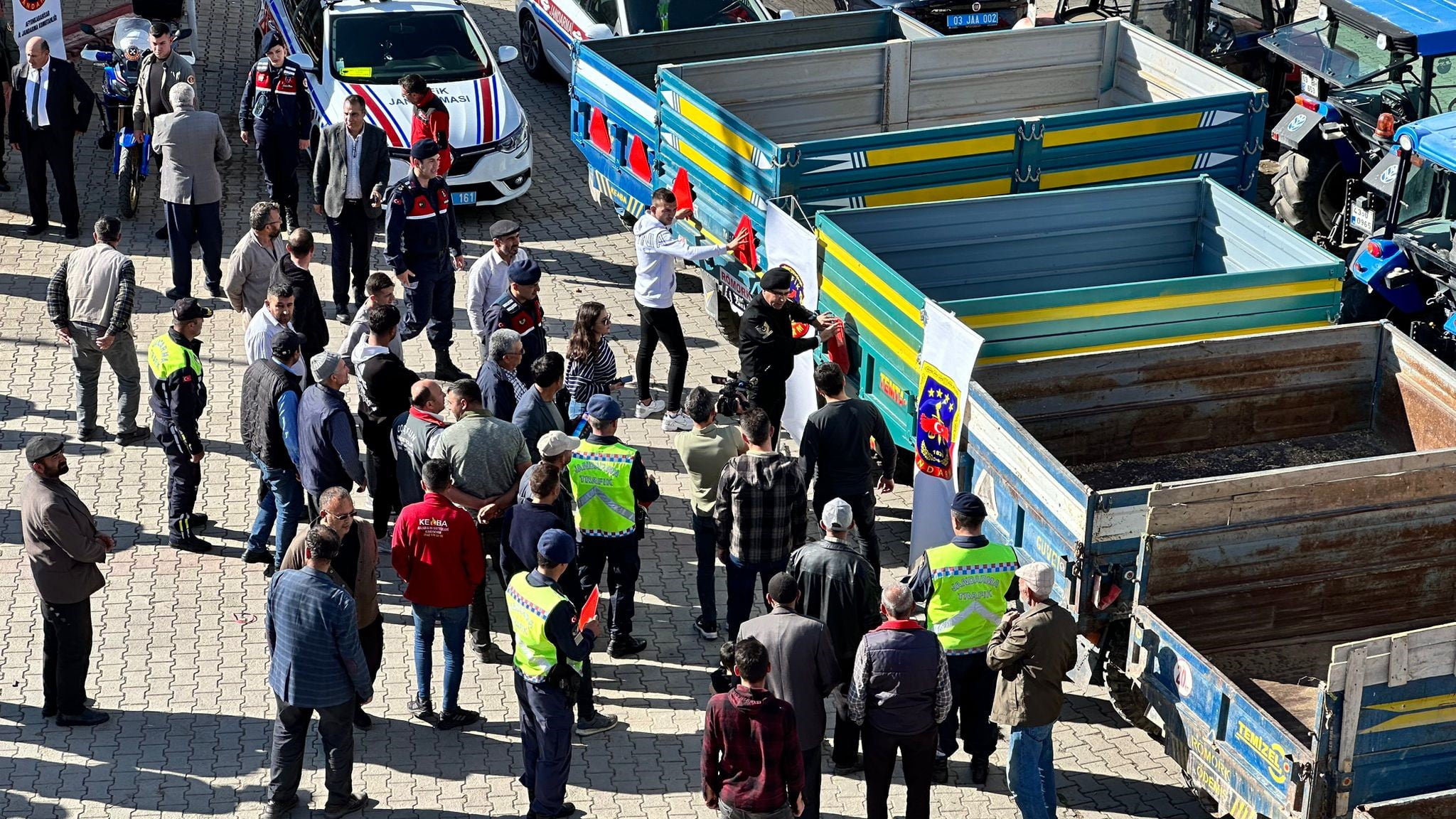 ‘Reflektör Tak Görünür Ol’ devam ediyor