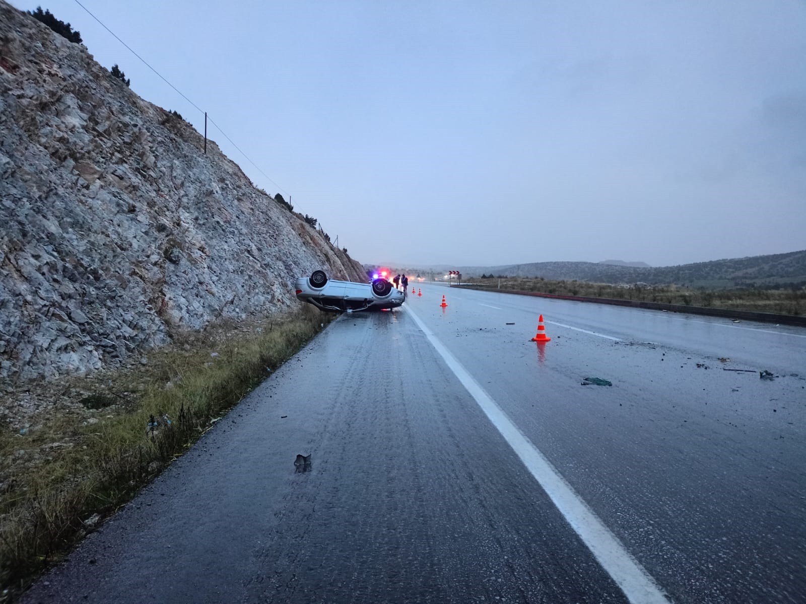 Trafik kazasında 3 kişi yaralandı