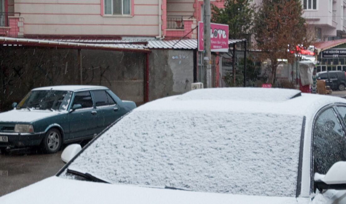 Afyonkarahisar’da aniden bastıran kar