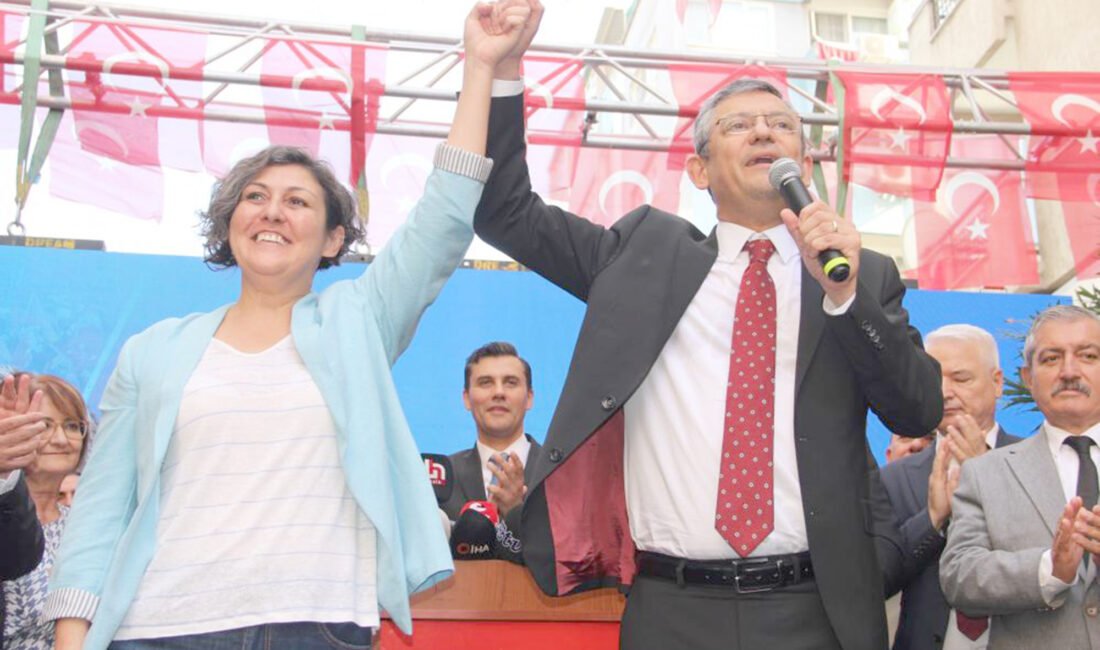 Manisa’da vatandaşlara seslenen CHP