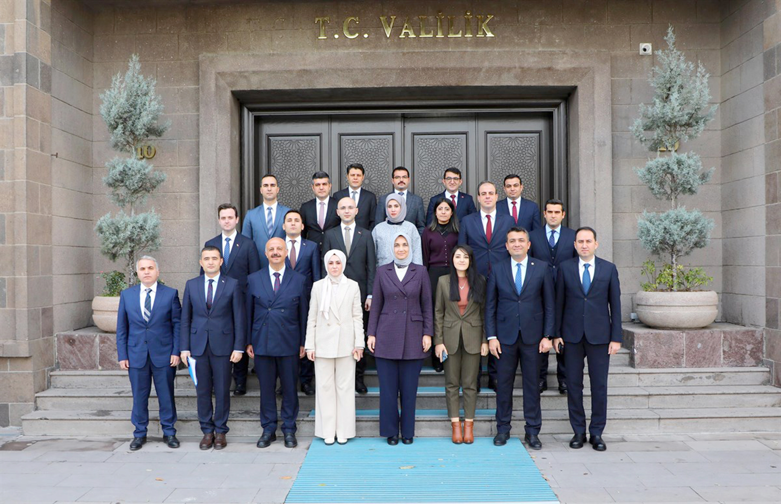 Vali Yiğitbaşı, kaymakamlarla projeleri görüştü