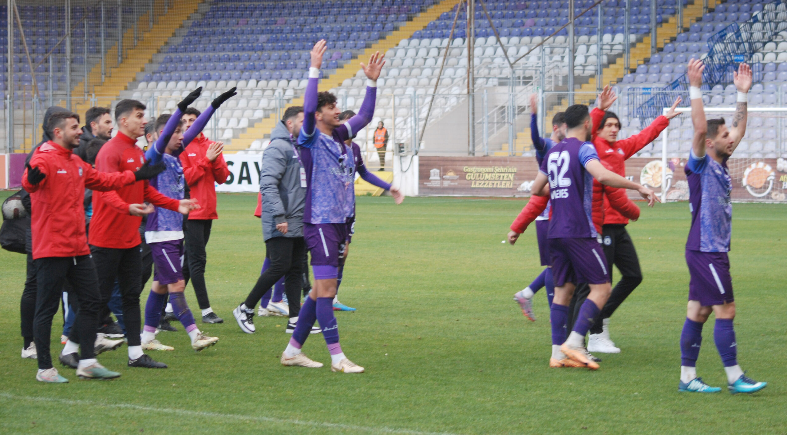 Afyonspor bugün Başkent deplasmanında