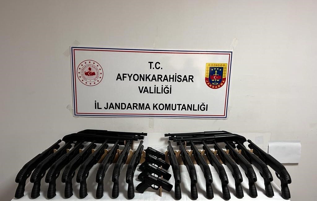 Afyonkarahisar’da jandarma durdurduğu bir