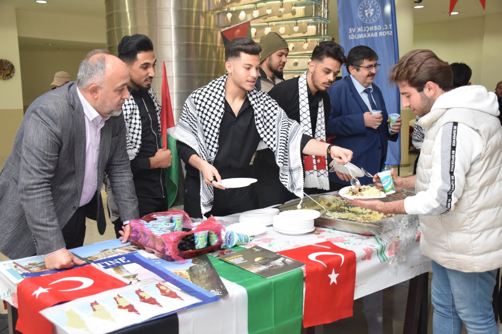 Afyonkarahisar’da Filistin Temalı Uluslararası Kültür Buluşmaları düzenlendi