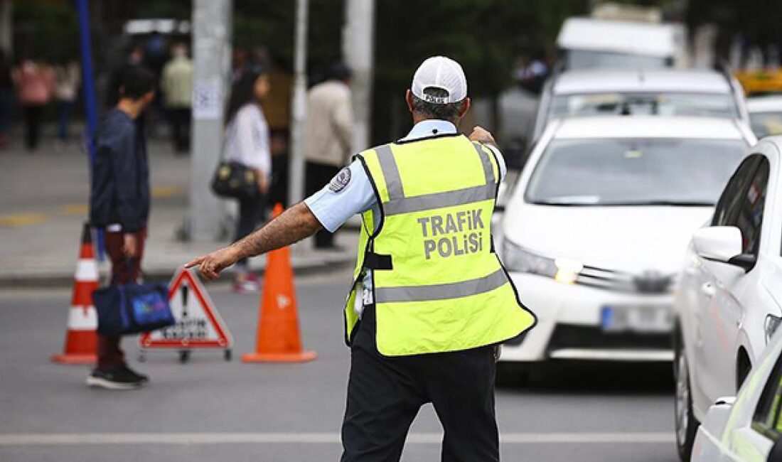 Aksaray’da polisin, “dur” ihtarına