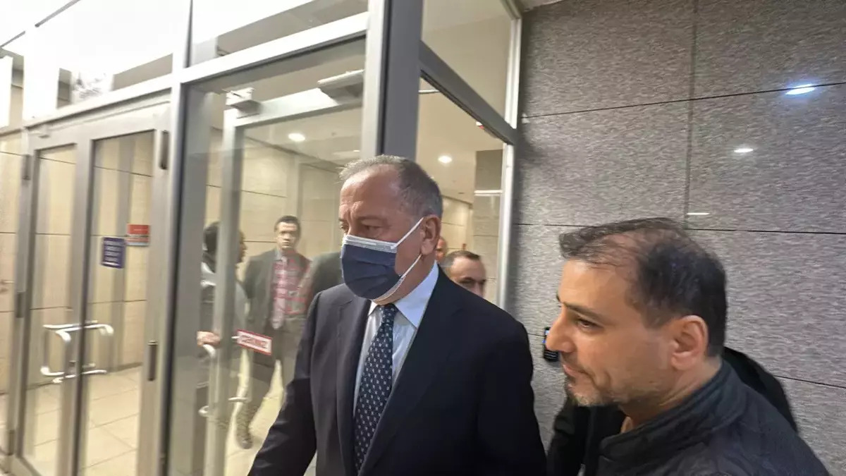 Gazeteci Fatih Altaylı adli kontrol şartıyla serbest bırakıldı