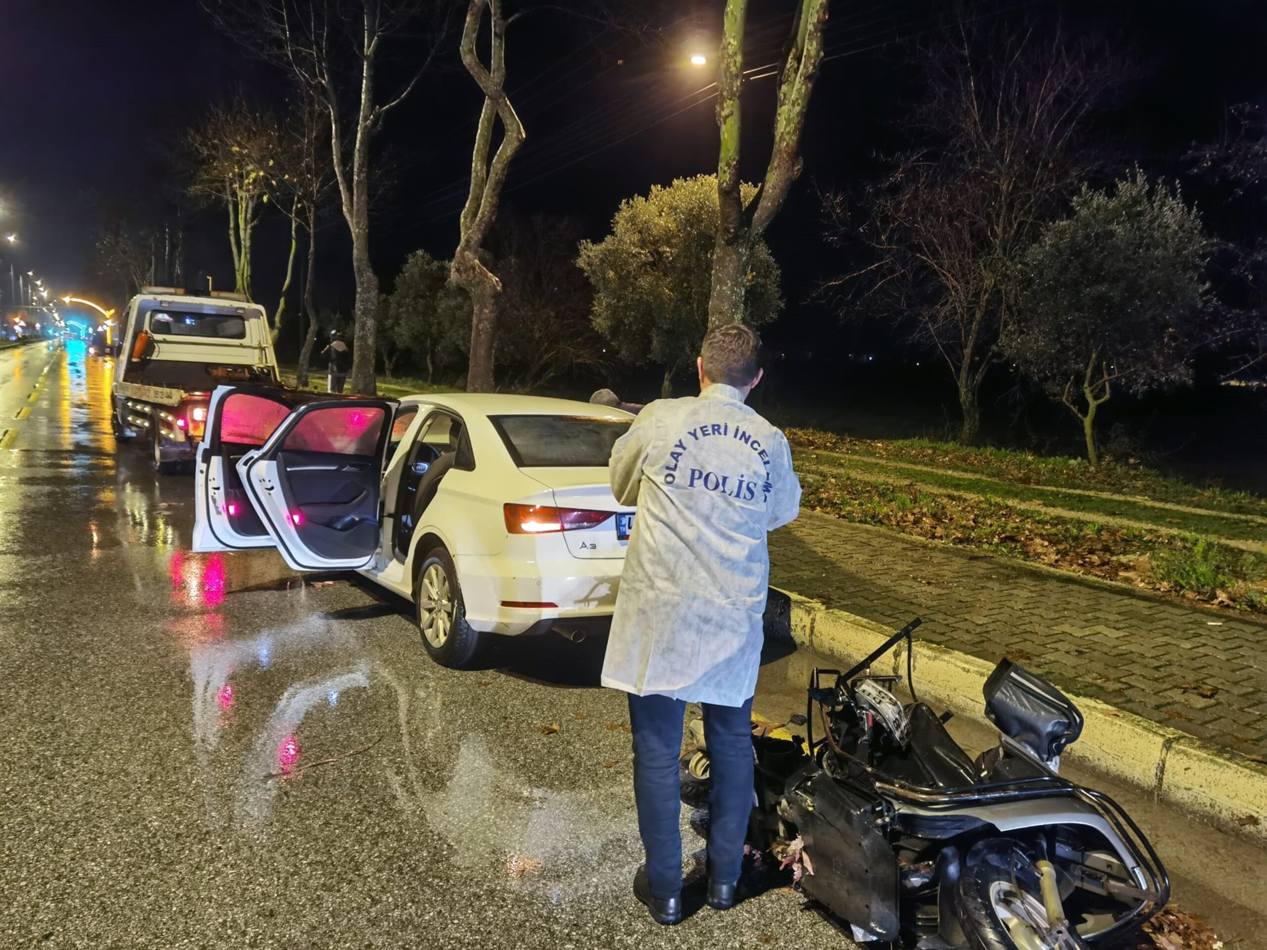 Otomobilin çarptığı motosiklet sürücüsü ağır yaralı