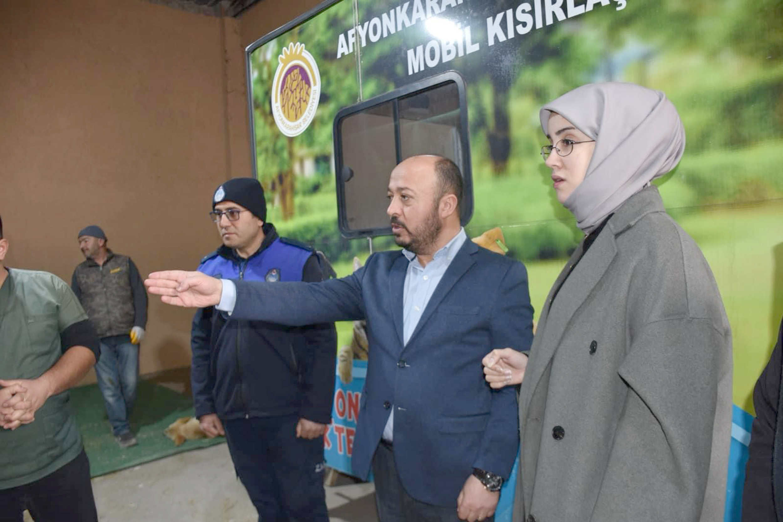 Dazkırı’da sokak hayvanları aşılanıyor