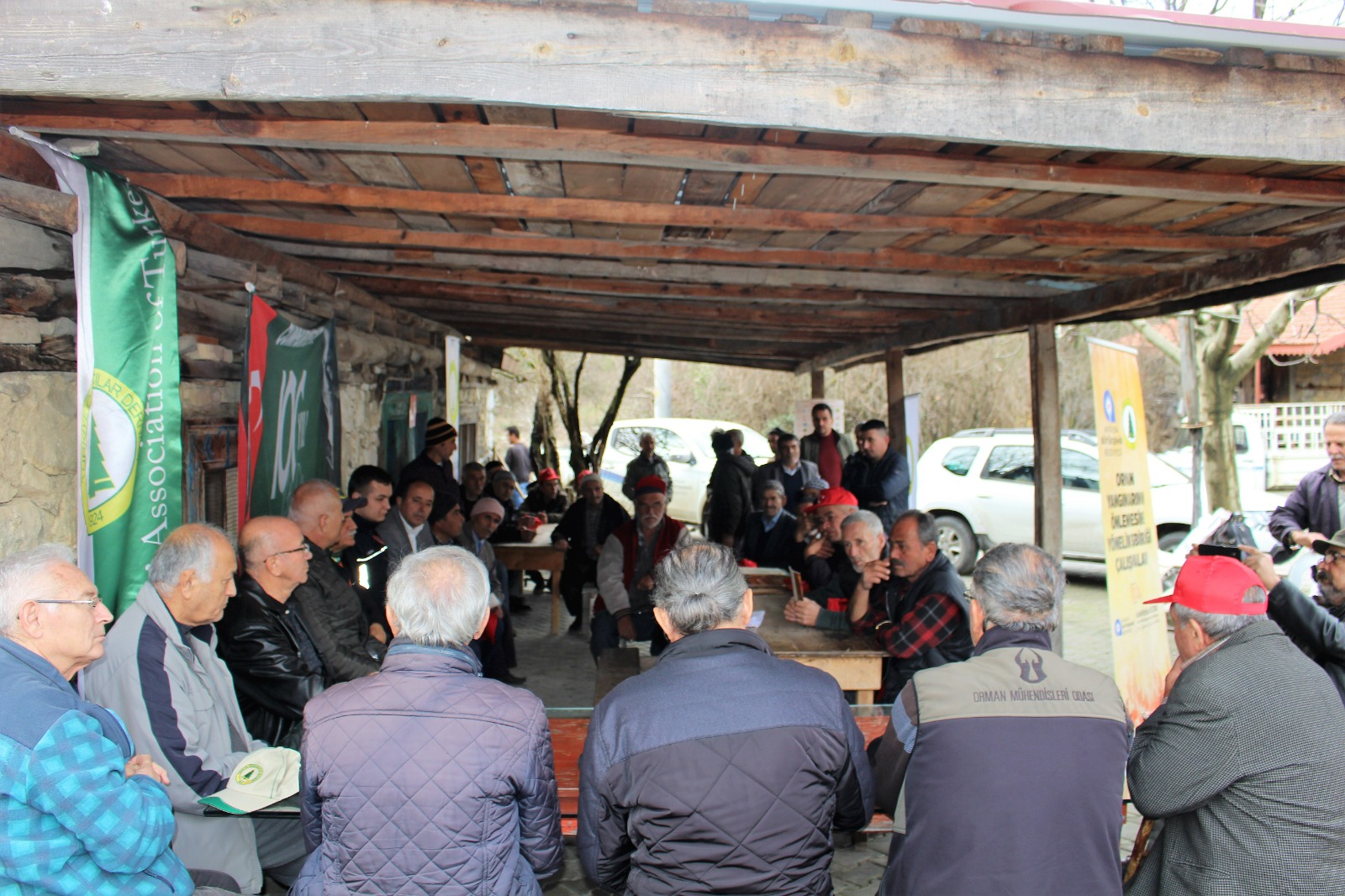 Büyükşehir Belediyesi’nin orman köylüsüne yangın eğitimi sürüyor