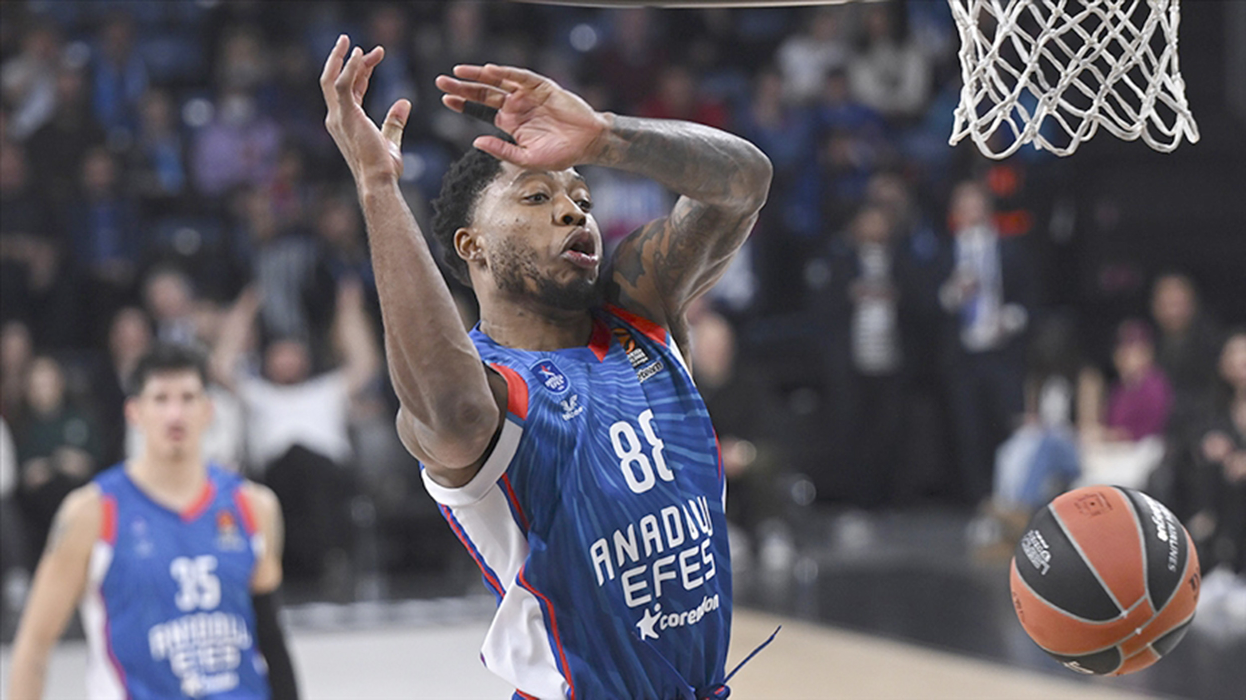 Anadolu Efes’in potada rakibi Monaco