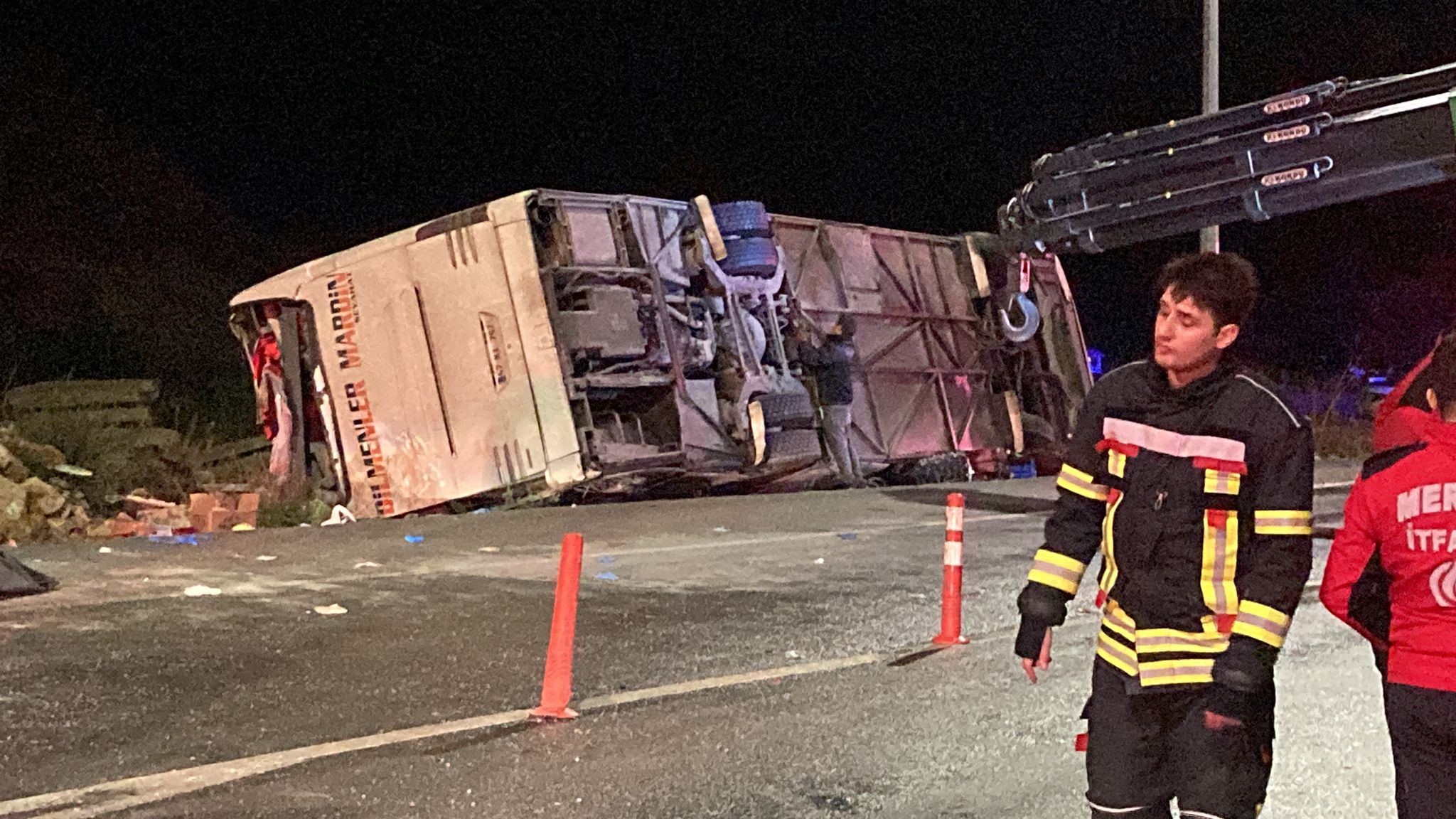 Mersin’de yolcu otobüsü devrildi: 9 ölü, 28 yaralı