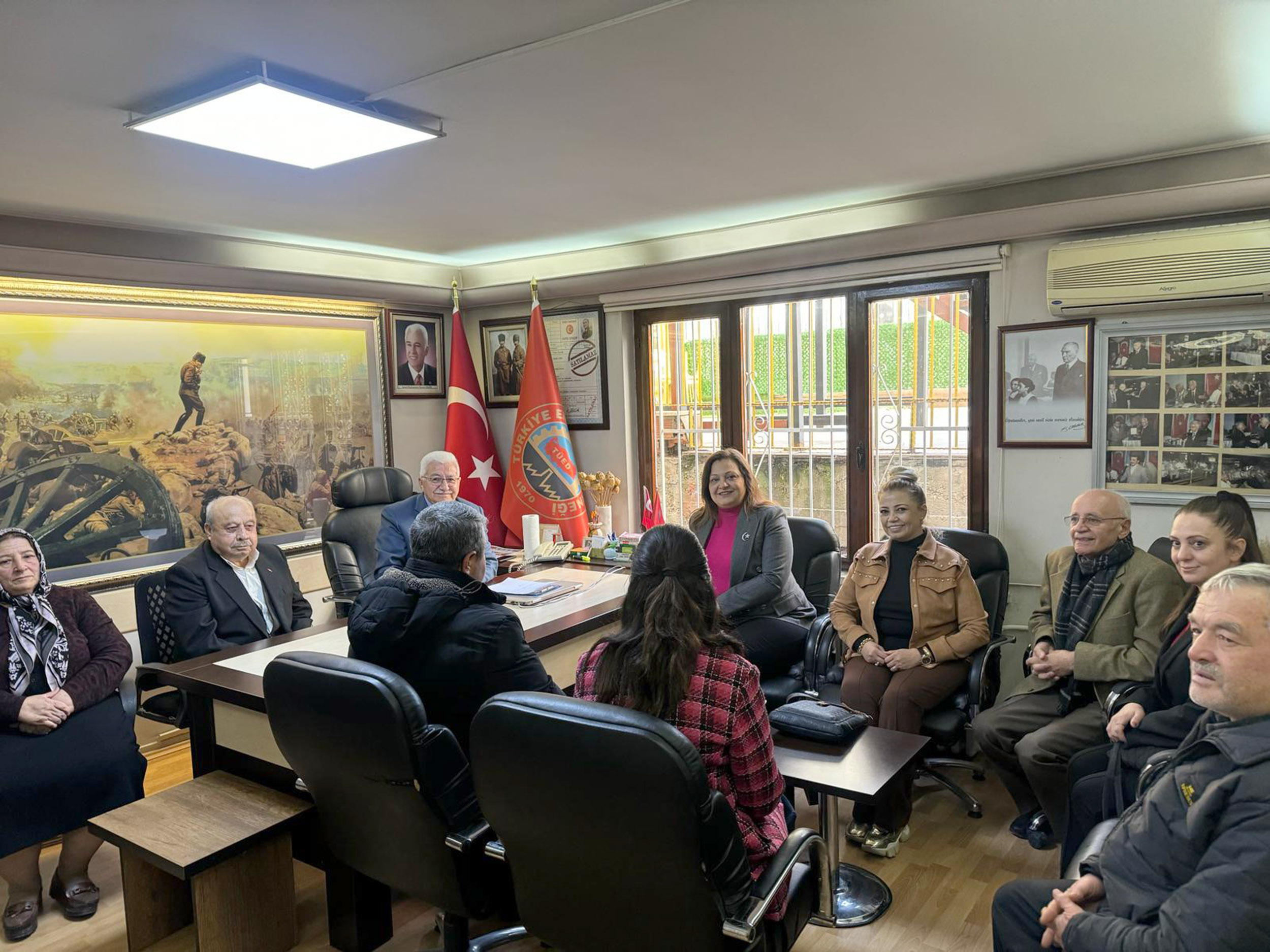 “Memlekete ömrümü adamaya hazırım”