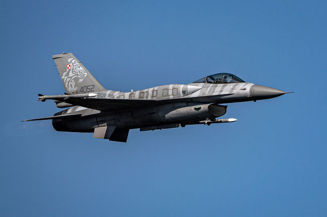 F-16 SATIŞINA ENGEL KALMADI!