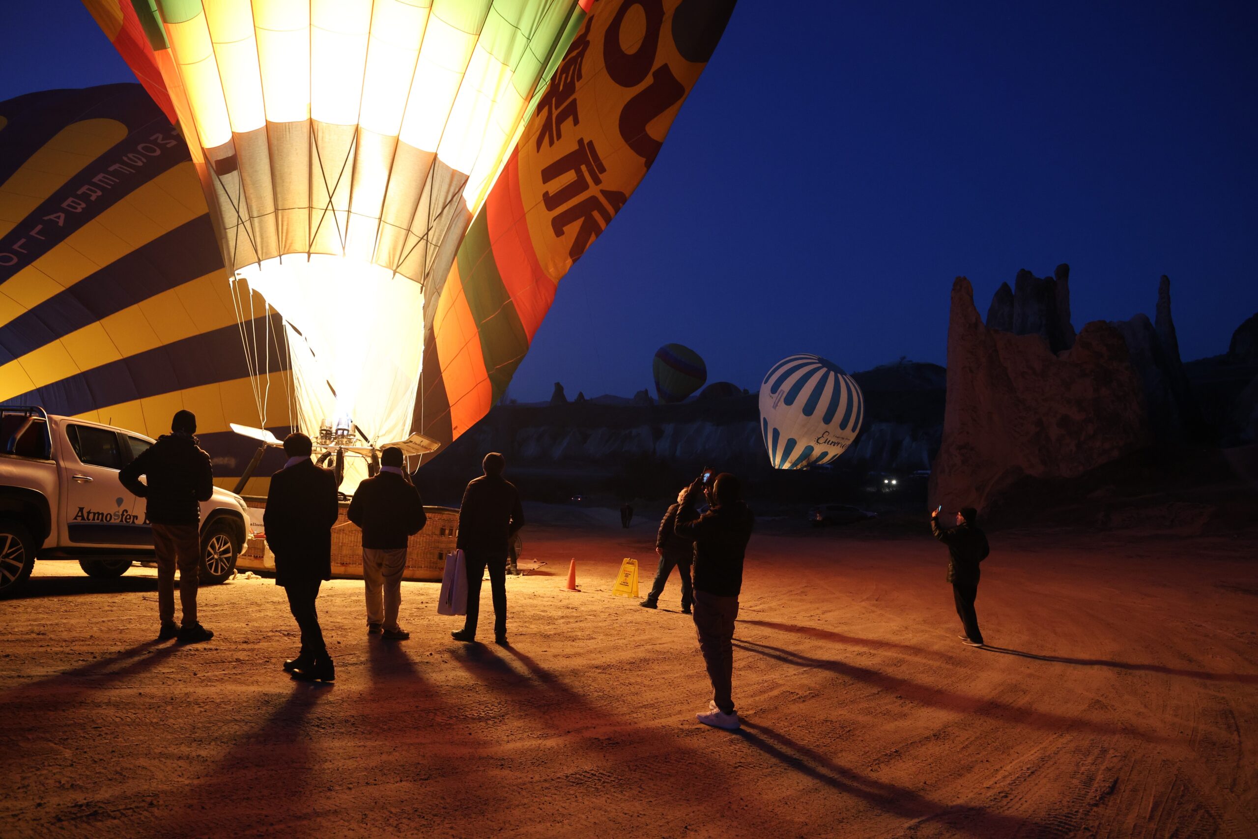 Kapadokya’da balonlar ‘Savaşa Hayır’ pankartları ile havalandı