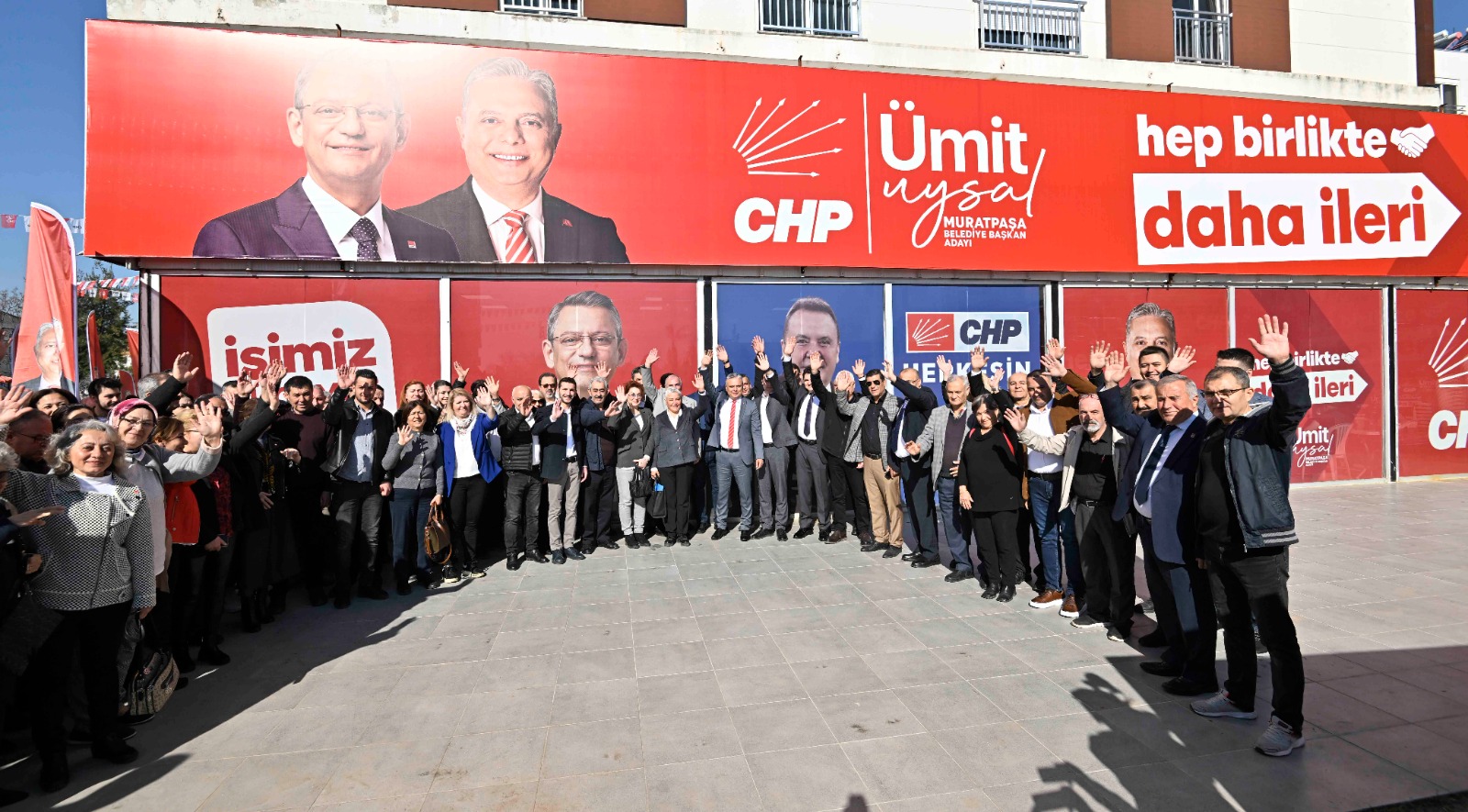 Partilerinden istifa eden İyi Partililer, CHP’li Uysal’ı destekleyecek