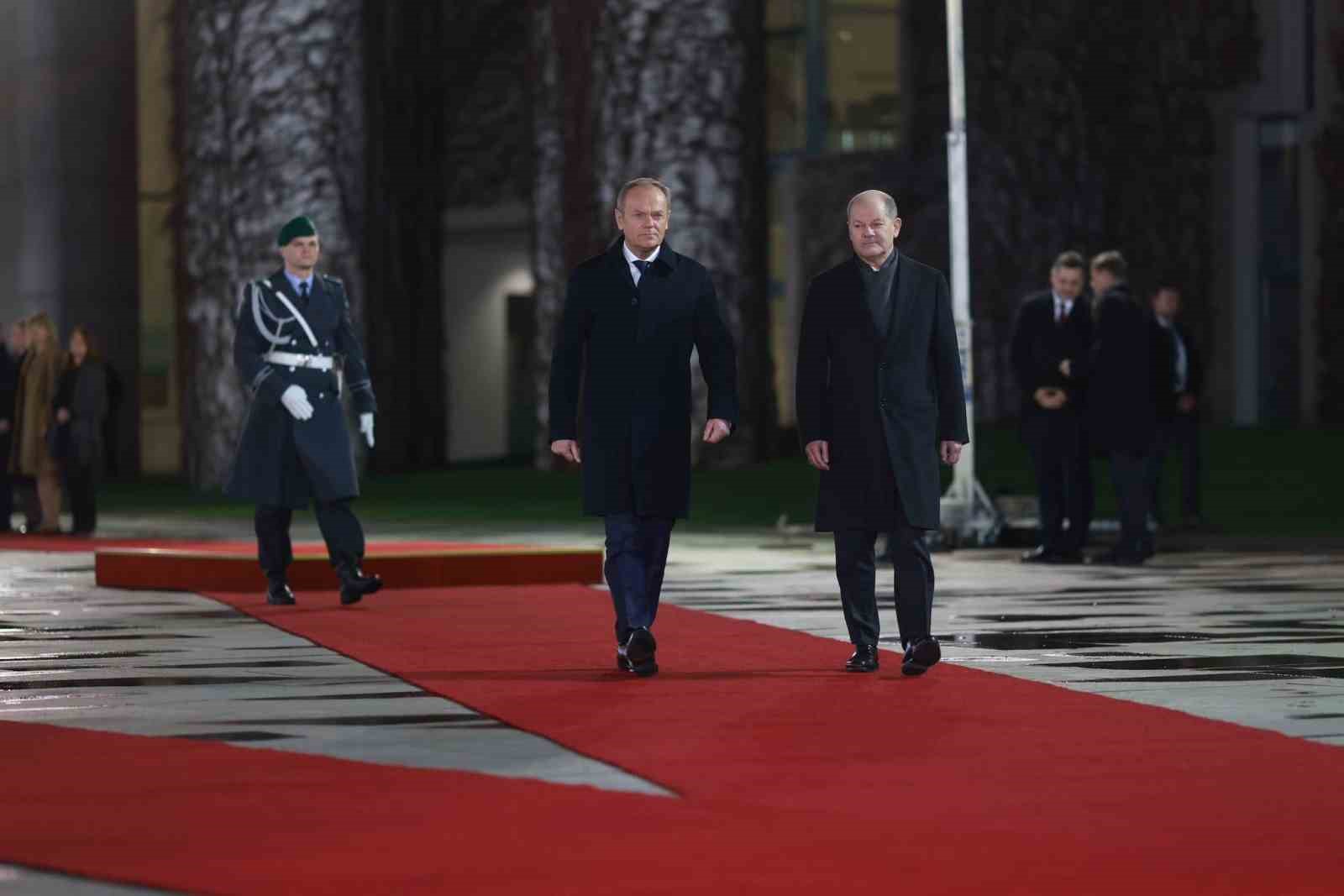 Tusk: “Hiçbir sebep yok”