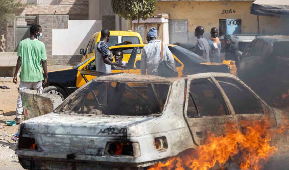 SENEGAL’DEKİ SEÇİM PROTESTOSUNDA 1