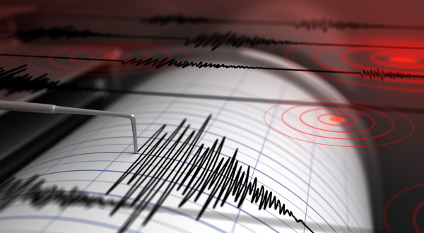 AFAD, Bursa’da saat 15.14’te yerin 10.86 kilometre derinliğinde 4.1 büyüklüğünde deprem olduğunu bildirdi.