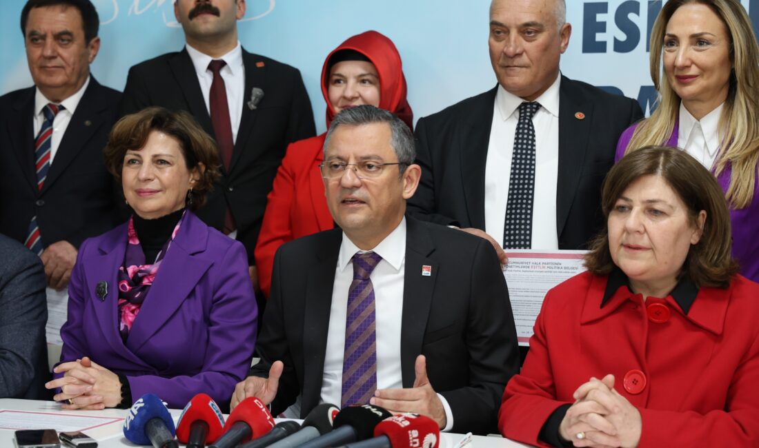 Eskişehir’de CHP İl Başkanlığı’na